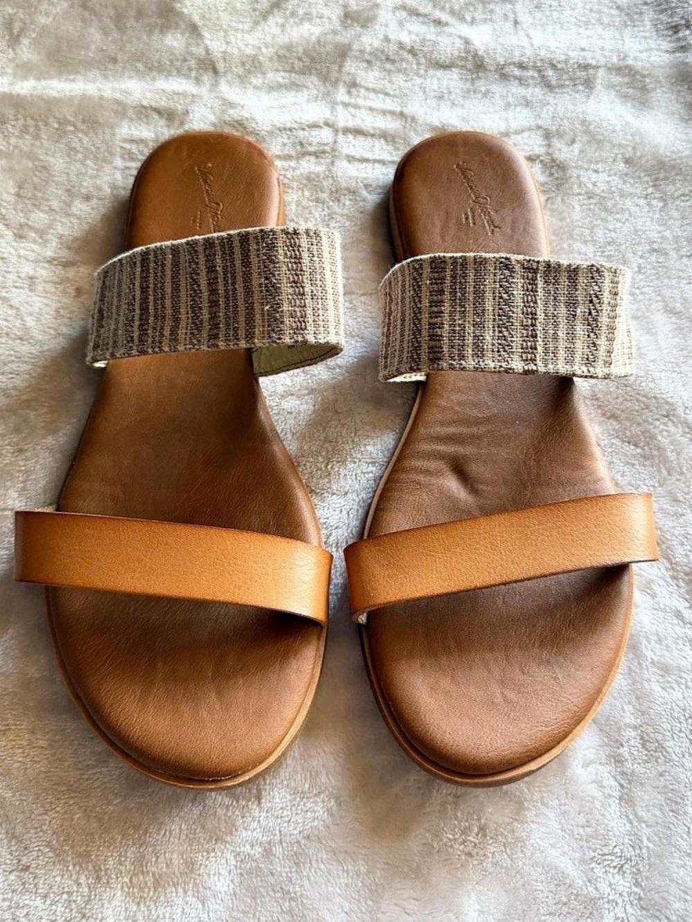 Universal Thread Brown Slide Sandals - Women's Size 8.5